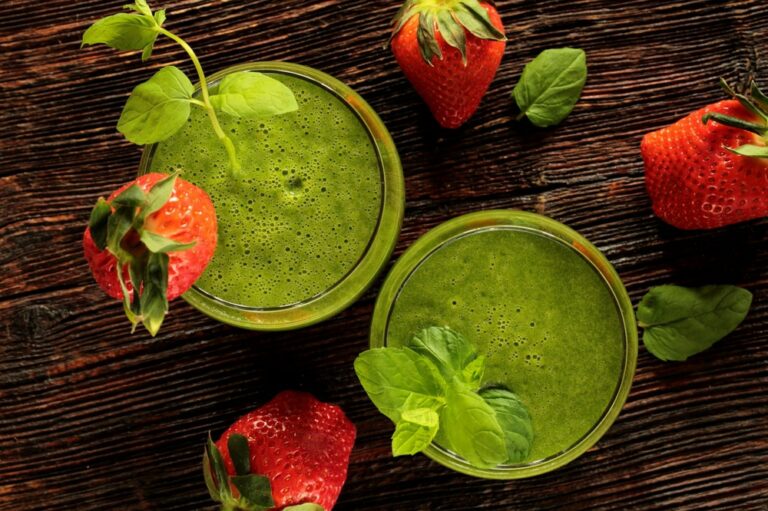 grünes smoothie zum gesundem entschlacken