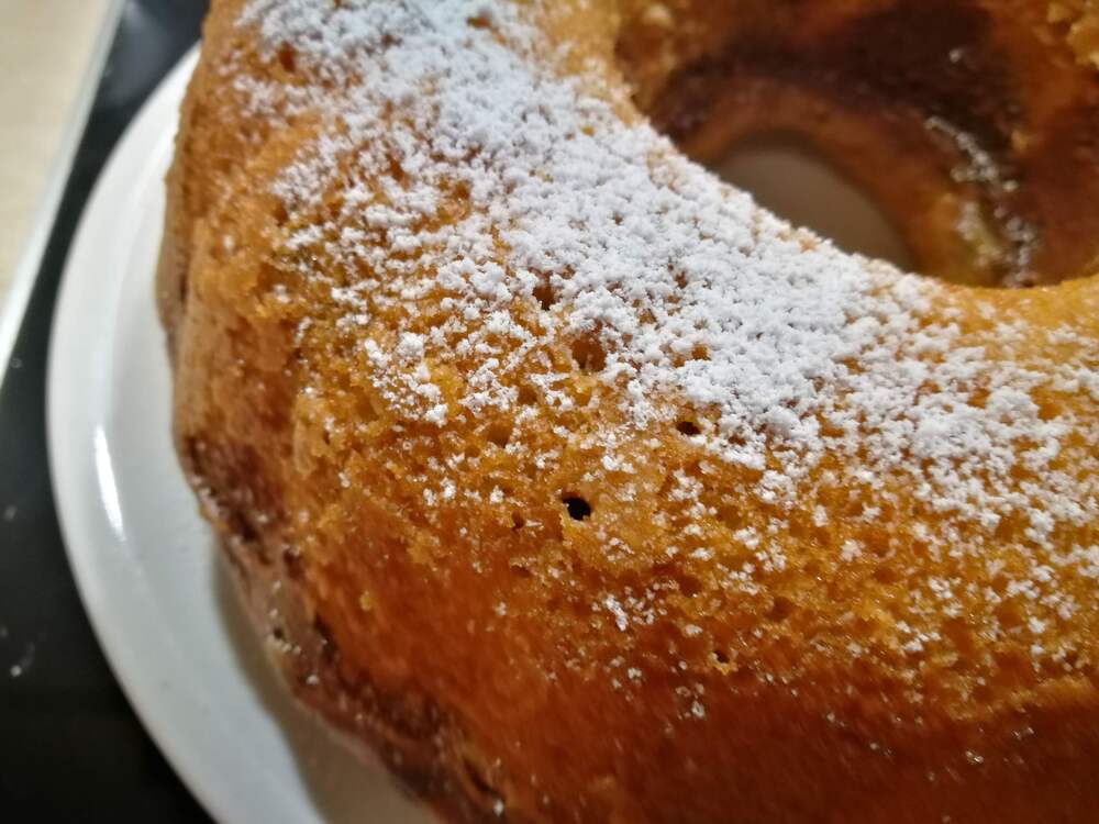 Marmorkuchen mit Puderzucker und Vanille